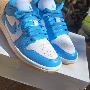 Nike Jordan Bubble Gum Blue Womens